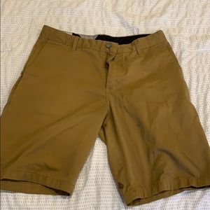 Colvin Khaki shorts